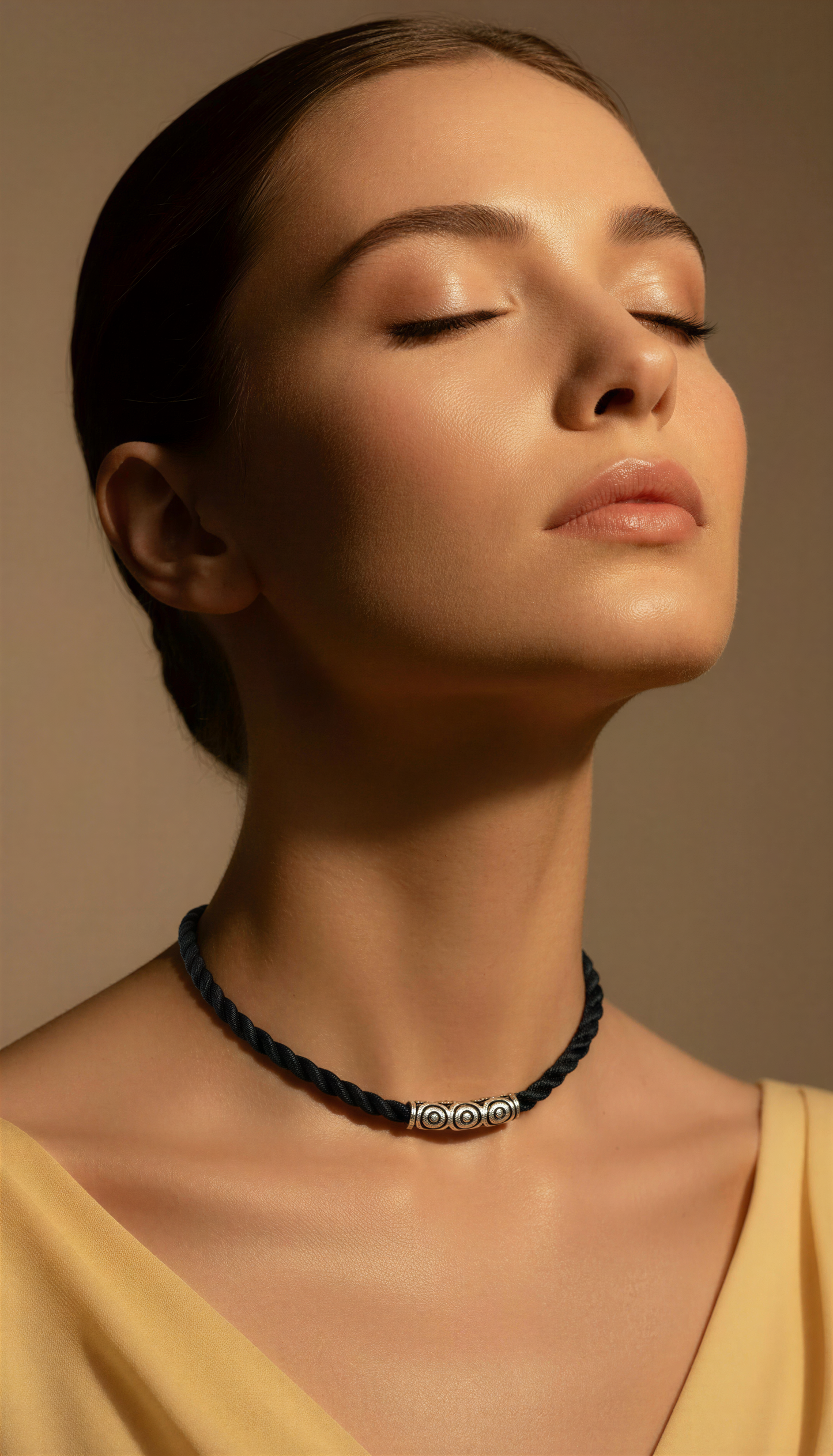 Aarohi Silver Thread Necklace