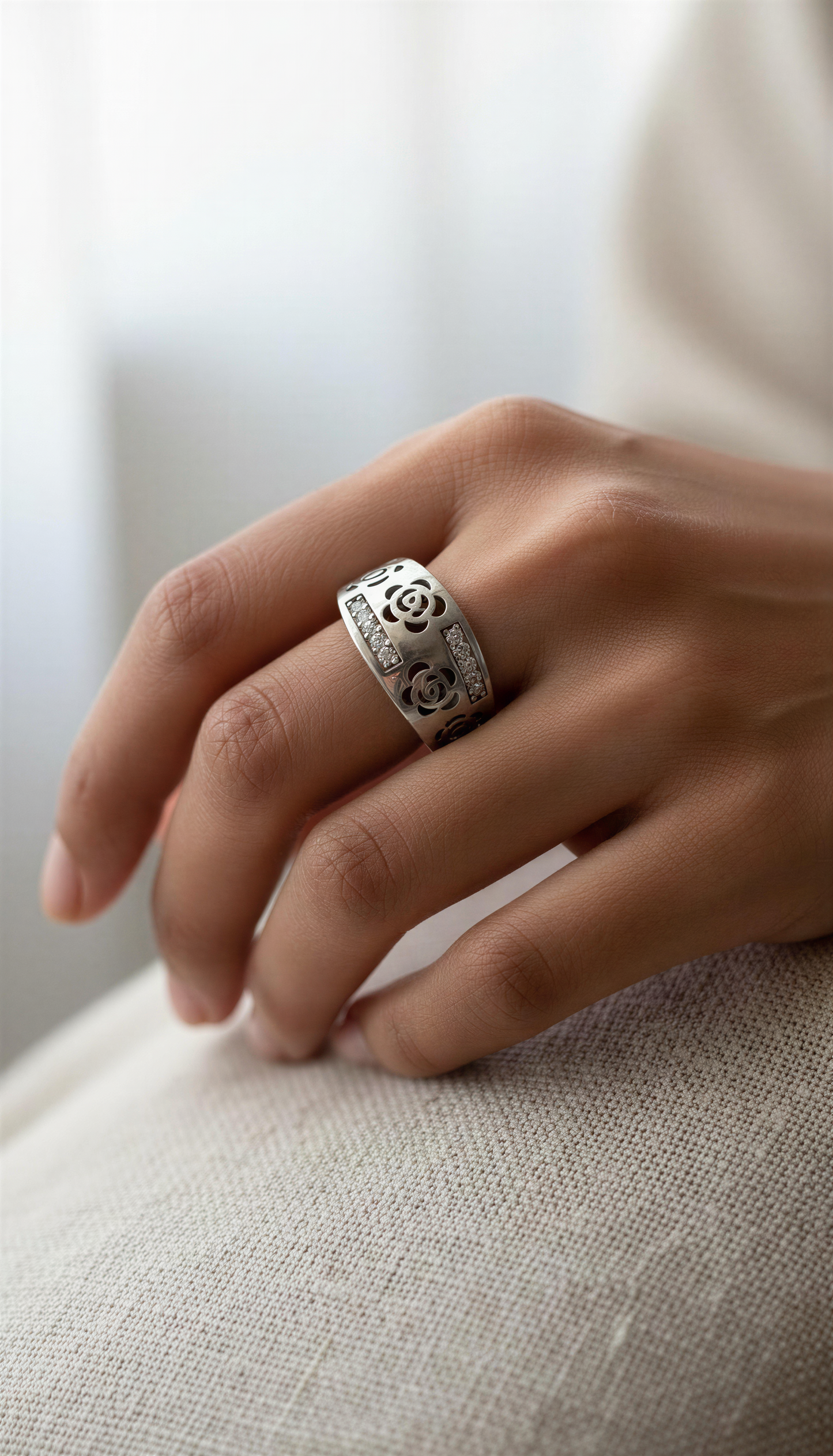 Rose Lattice Silver Band Ring