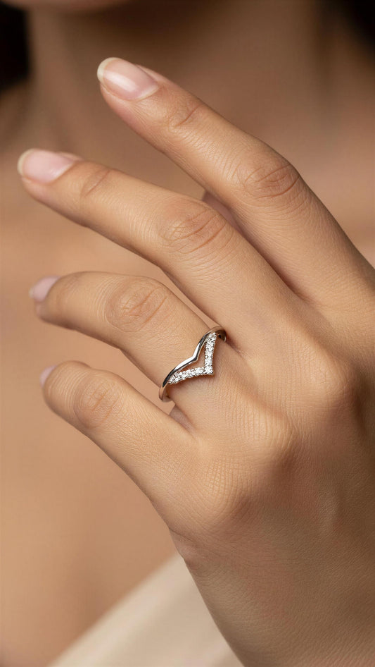 V Curve Ring