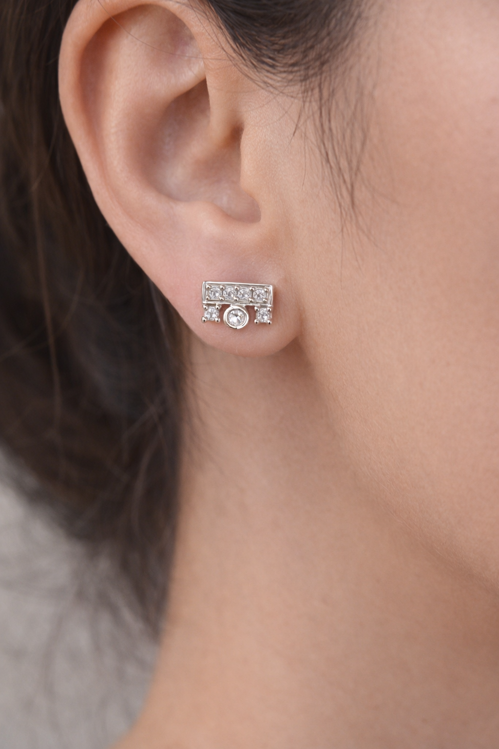 Lumière Bar Studs
