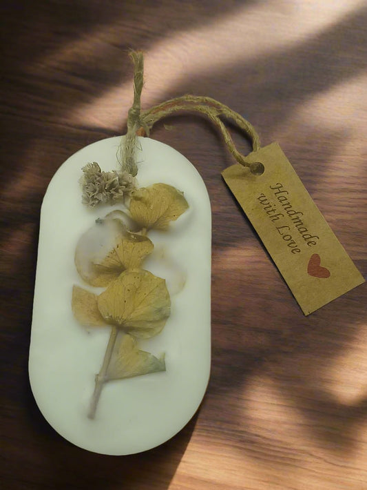 Tea tree oil wax sachet