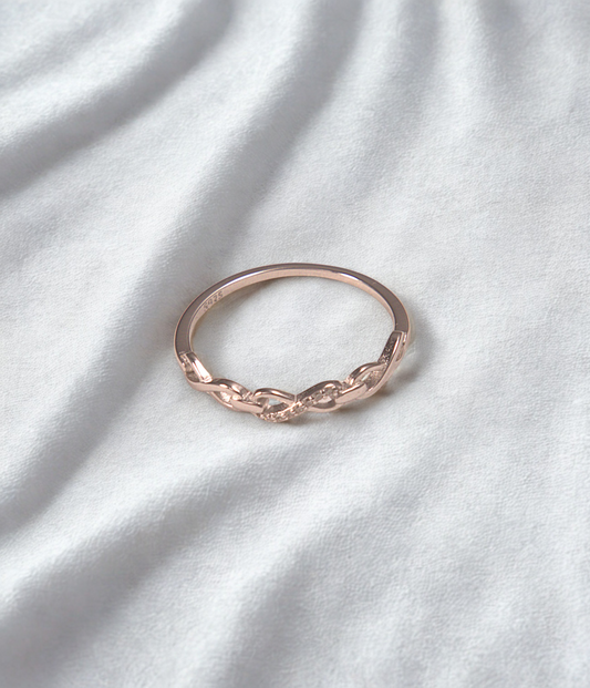 Eternal Knot Silver Ring
