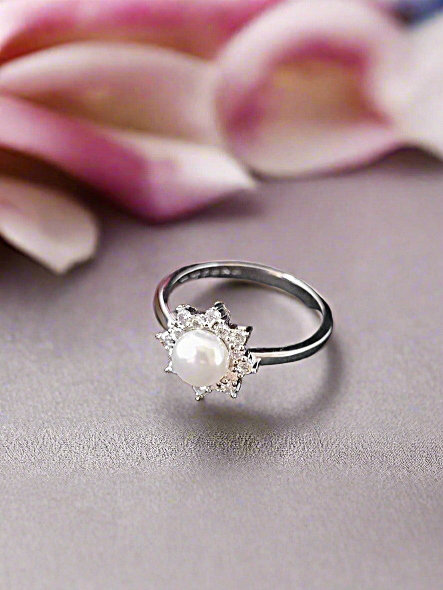 Sitara Ring – A Sparkle of Elegance